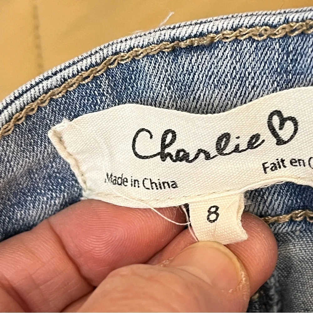 CHARLIE B Wide Leg Jeans Denim Whimsical Embroidered Icons Raw Hem Sz 8 - Picture 10 of 12